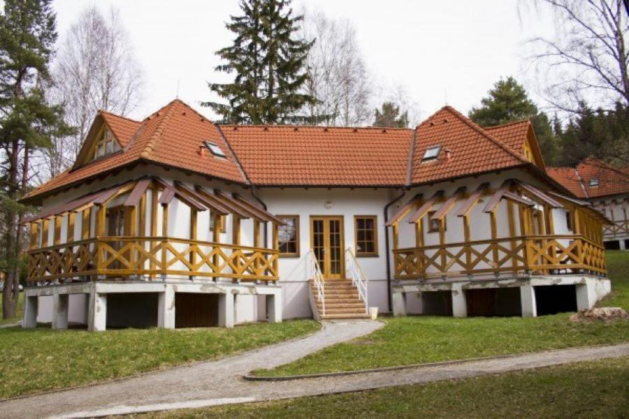 Hotel Na Jezere Horni Plana Exterior foto